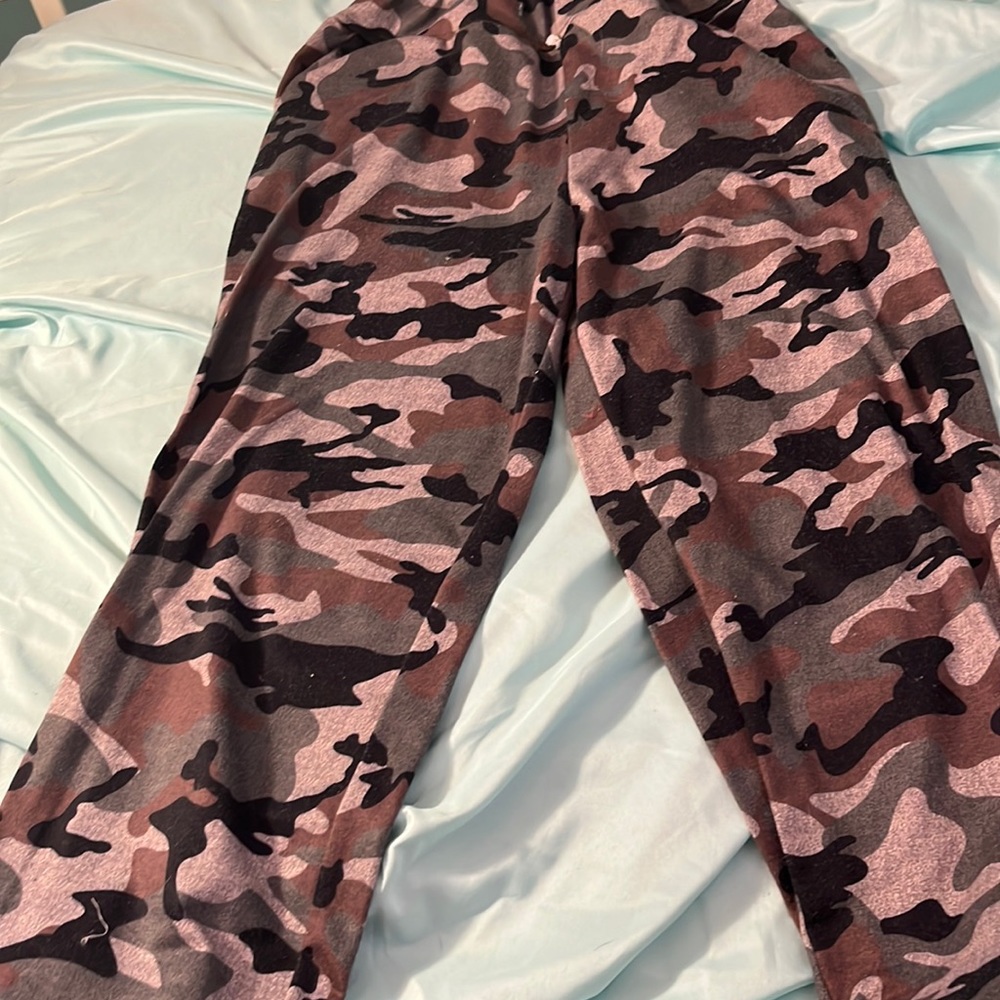 Camo sweatpants